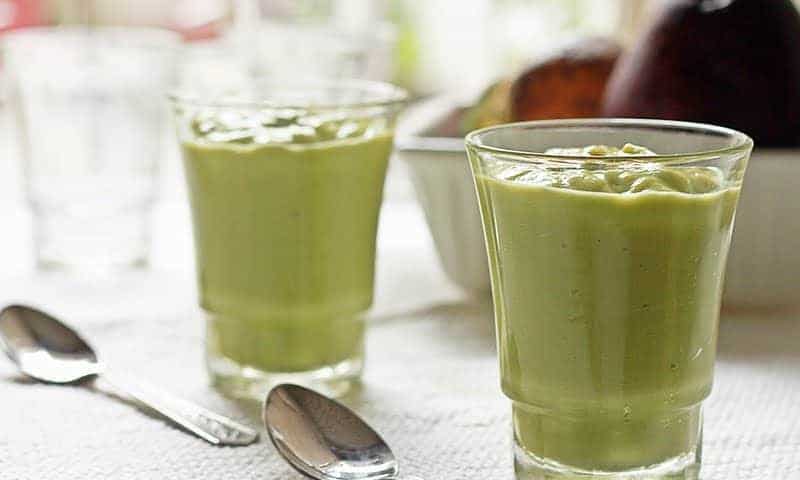 Avocado en groene thee powershake