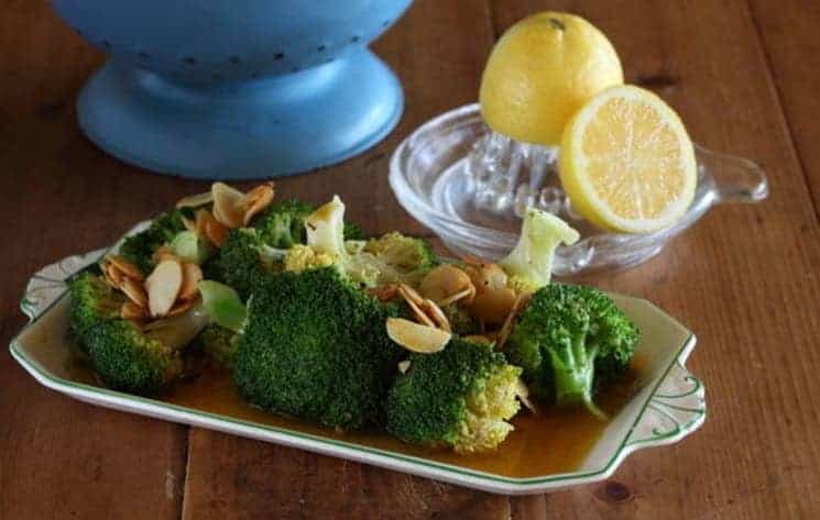 Broccoli in amandel-citroen boter