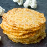 Koolhydraatarme tortilla's gemaakt van bloemkool en kaas.