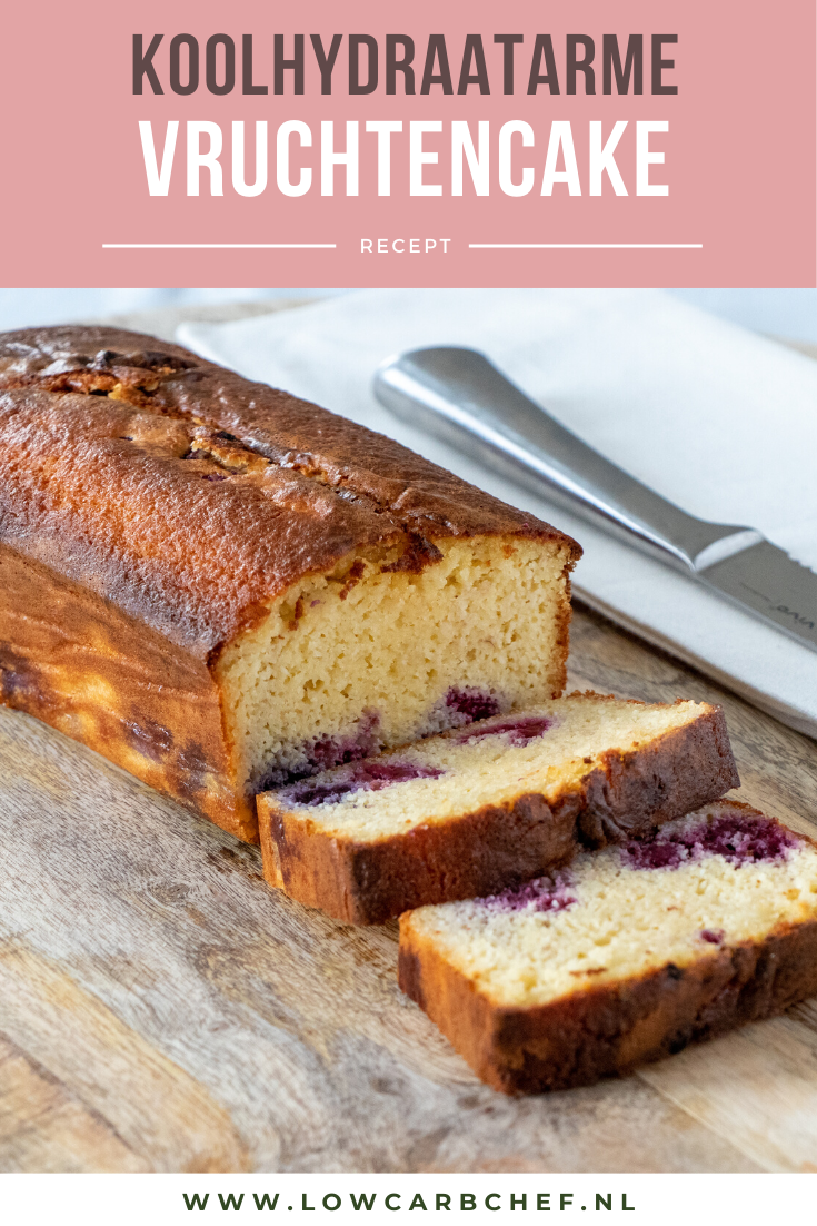 Deze koolhydraatarme vruchtencake is makkelijk om te maken en lekker om te eten als snack of dessert bij een kopje koffie of thee. #koolhydraatarm #glutenvrij #cake #recepten #gezond