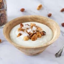Granola met yoghurt.