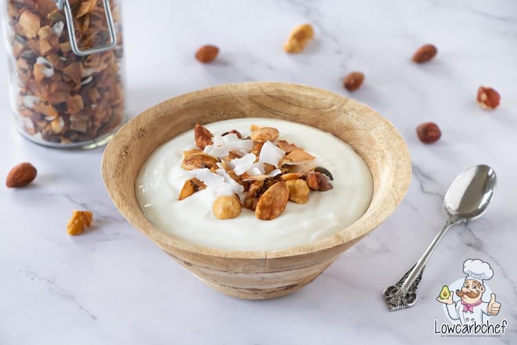Granola met yoghurt.