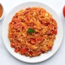 Kip jambalaya met bloemkoolrijst