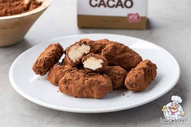 Slagroomtruffels met cacao.