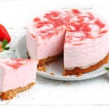 Aardbeien kwarktaart