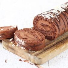 Cakerol gevuld met chocolademousse.