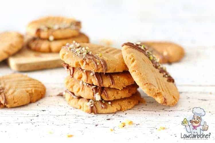 Pindakaaskoekjes met chocolade.