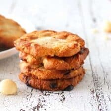 Koekjes met witte chocolade en macademia
