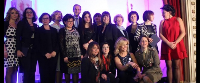 Conferito il premio 'DONNATTIVA ALL'ECCELLENZA FEMMINILE 2015' a CLELIA PASSAFIUME di Cerda