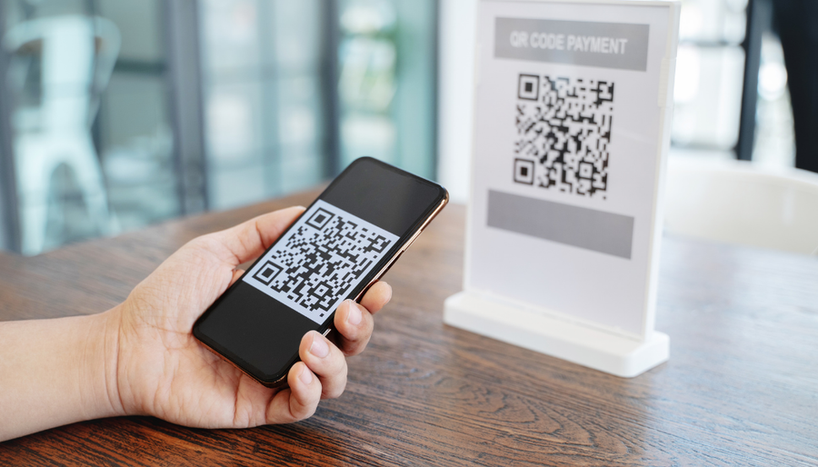 How to Scan a QR Code: Guide For Beginners