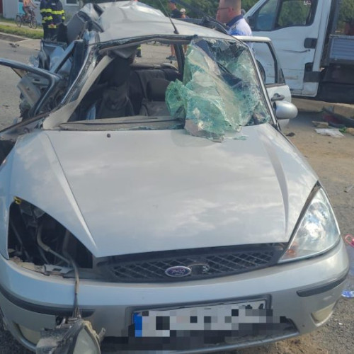 Accident grav la Răcăciuni: 6 victime în urma unei coliziuni între trei autoturisme