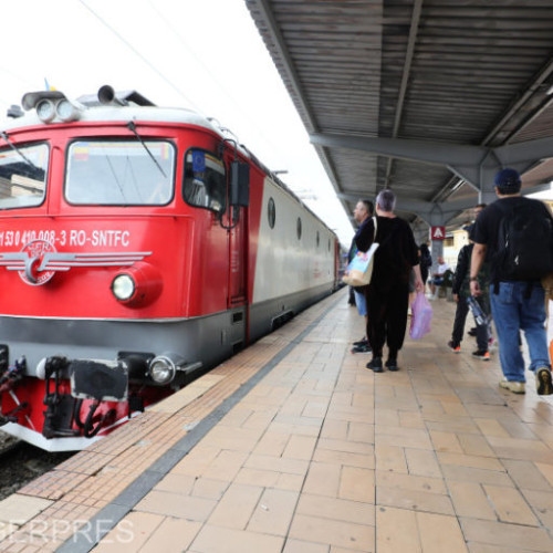 CFR Călători spune că va suplimenta locurile în Trenurile Soarelui