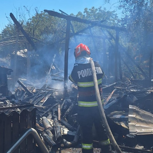 Intervenția pompierilor din Focșani la un incendiu de proporții