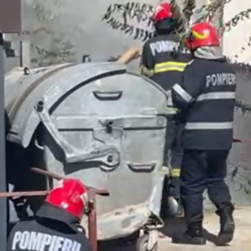 Incendiu în spatele complexului Orhideea din Botoșani