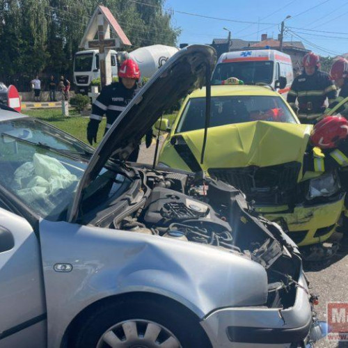 Accident rutier pe strada Petru Rareș din Botoșani: două persoane au fost rănite