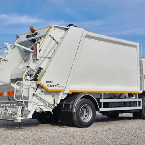 Investiție semnificativă: Judetul Botosani primește vehicule noi pentru colectarea deșeurilor