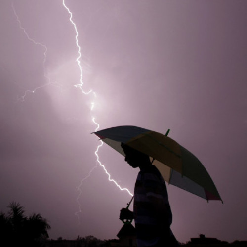 Cel puțin 12 persoane ucise de trăsnete în statul Bihar din India