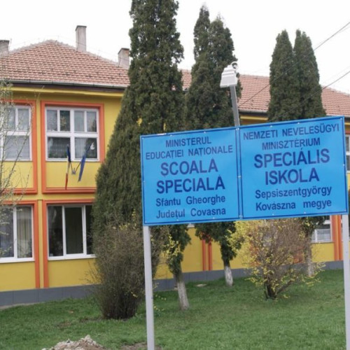 Elevii Școlii Gimnaziale Speciale din Sfântu Gheorghe vor începe noul an școlar într-o clădire renovată