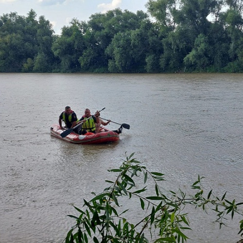 Intervenție de urgență pe râul Someș: femeie salvată de la înec