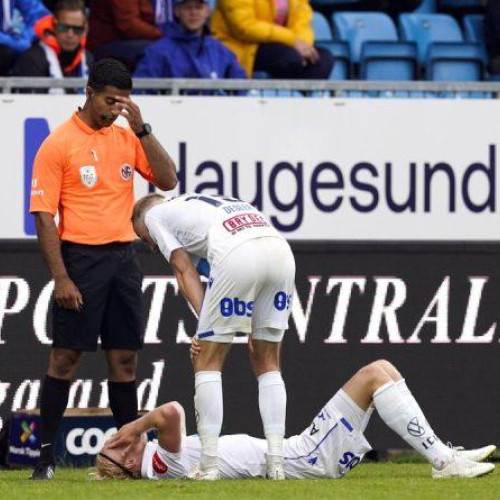 Meciul Corvinul Hunedoara - Paksi, arbitrat de norvegianul Aslam