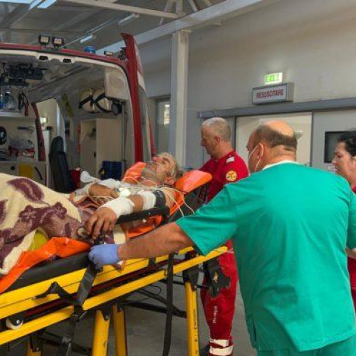 Incident grav într-o comună din Botoșani: bărbat înjunghiat în urma unei dispute pentru pământ