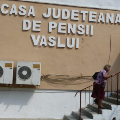 Guvernul a desemnat Poșta Română pentru livrarea deciziilor de recalculare a pensiilor