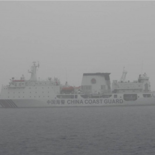 Navă &quot;monstru&quot; chinezească ancorează în zona economică exclusivă a Filipinelor