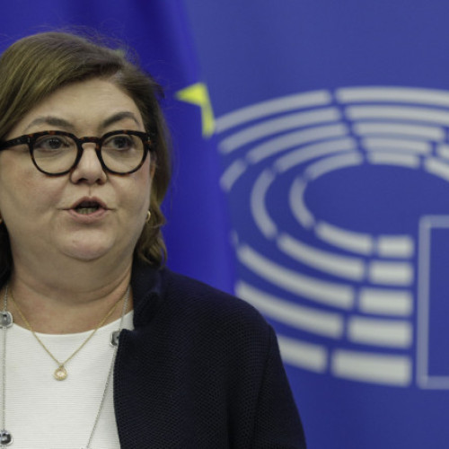 Declarațiile comisarului european Adina Vălean cu privire la situația de la TAROM