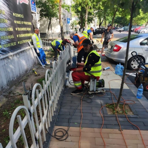 Echipele Infrastructura S5 intervin în mai multe zone din Sectorul 5