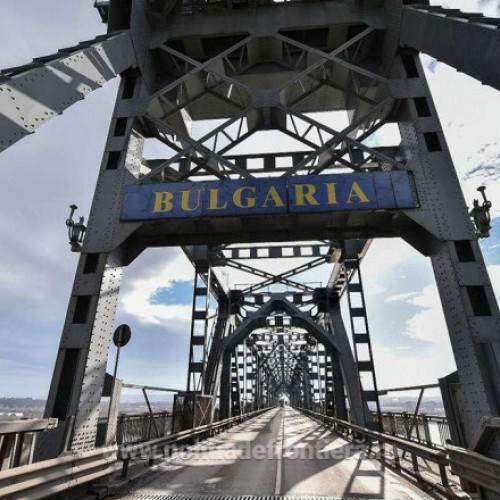 Recomandările Poliției de frontieră pentru șoferii care tranzitează Podul Giurgiu-Ruse. Lucrările de reparații au început astăzi