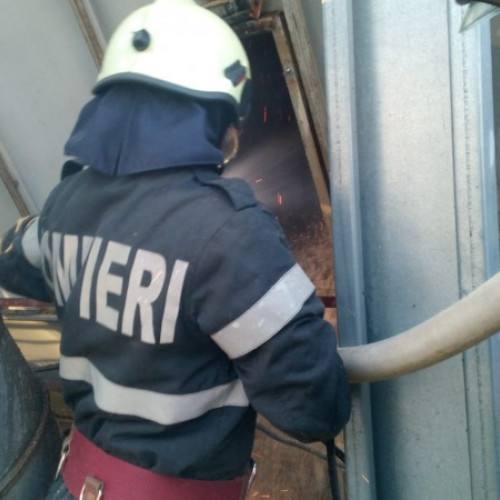 Incendiu la case improvizate în Târgu Mureș