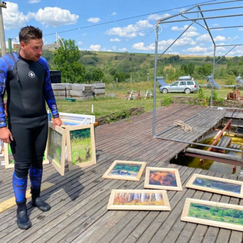 Expoziție de fotografie subacvatică și berărie subacvatică în Dalnic