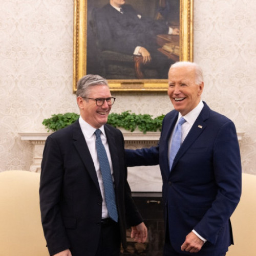 Noul premier al Marii Britanii subliniază forma fizică și mentală bună a președintelui Joe Biden