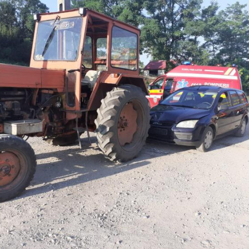 Accident rutier în Aruncuta: Intervenția promptă a pompierilor din Dej