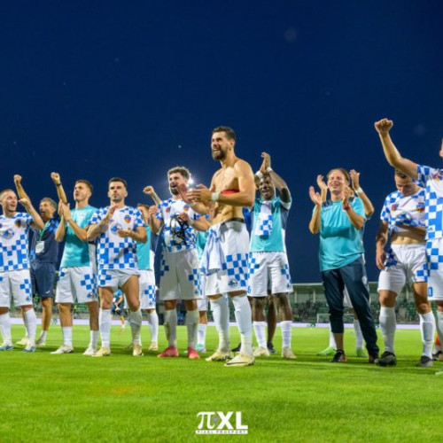 Corvinul Hunedoara triumfă în deplasare cu un categoric 4-0 împotriva Paksi FC