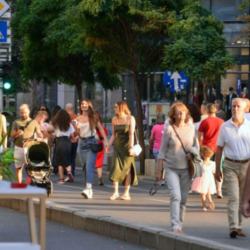Calea Victoriei devine traseu pietonal în weekend
