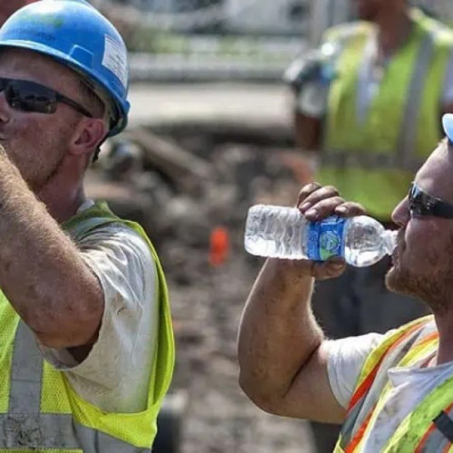 Inspectoratul Teritorial de Muncă Galați începe controale pentru protecția salariaților în perioada caniculei