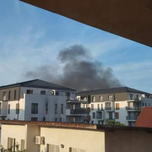 Incendiu la un depozit din Florești stins rapid de pompieri
