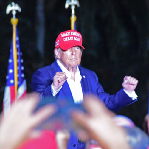 Biden primește un ajutor neașteptat de la Trump într-o dispută cu Clooney