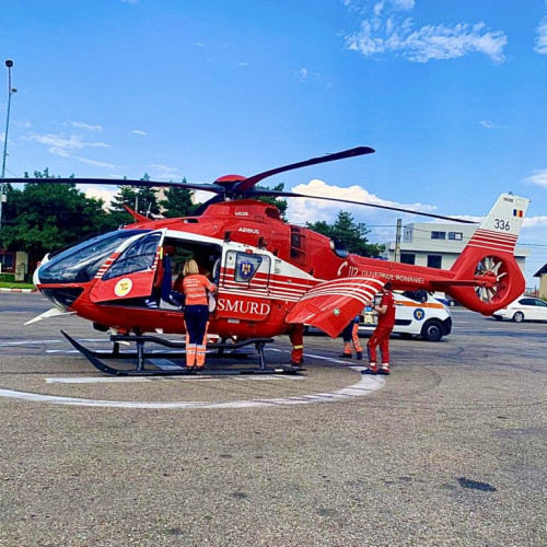 Argeș. Bărbat în stare gravă, preluat de un elicopter SMURD