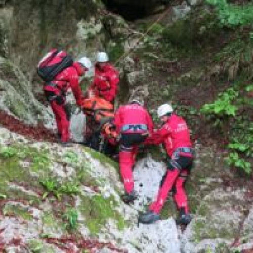 Recomandări Salvamont pentru perioadele de caniculă: traseele montane lungi, de evitat
