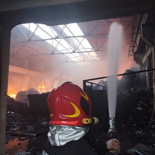 Cauza incendiului de la centrul de colectare deșeuri din Satu Mare a fost stabilită