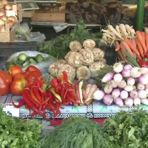 Zilele caniculare aduc pierderi comercianților din piețe