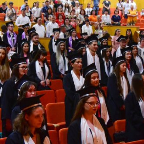 Ceremonia de final de an a Școlii Postliceale Sanitare „Radu Miron” Vaslui