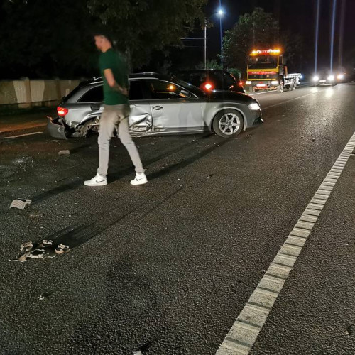 Accident grav pe drumul E 58 la Zaicesti: Două autoturisme avariate serios