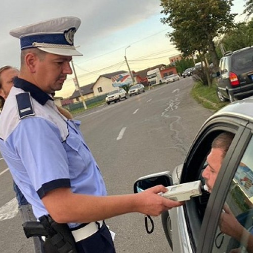 Șofer băut și fără permis, reținut de polițiștii din Satu Mare