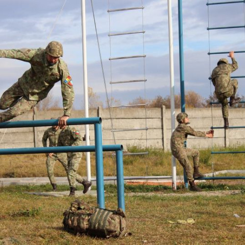 Cadrele militare vor semna contracte de opt ani cu Ministerul Apărării Naționale
