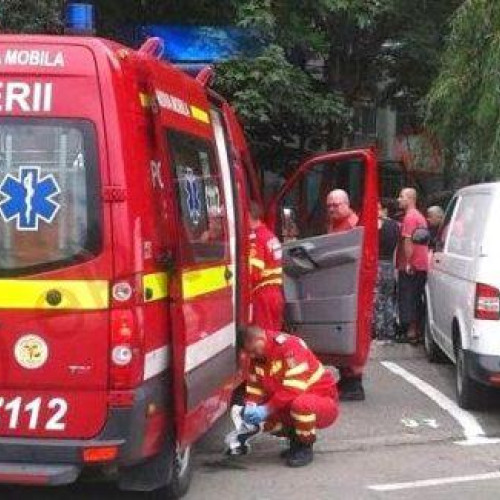 Bărbat găsit decedat pe o bancă în centrul orașului