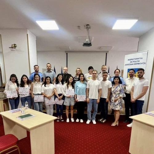 Proiectul "Dincolo de aparente" s-a incheiat cu succes