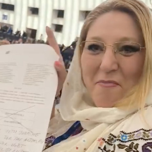 Diana Șoșoacă, proaspăt eurodeputat, a făcut o transmisiune live controversată din Parlamentul European